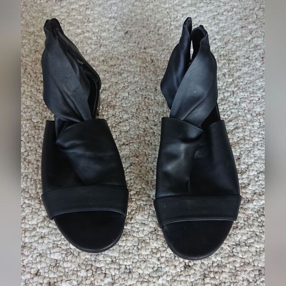 Casadei Black Twist Open Toe sandals Size 7.5 - Picture 4 of 12